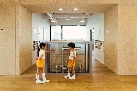 幼兒園不是游樂場,也不需要五顏六色