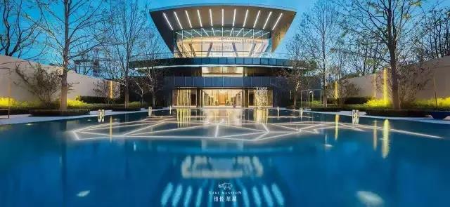 革故鼎新獲佳績 ,獨樹一幟引新潮