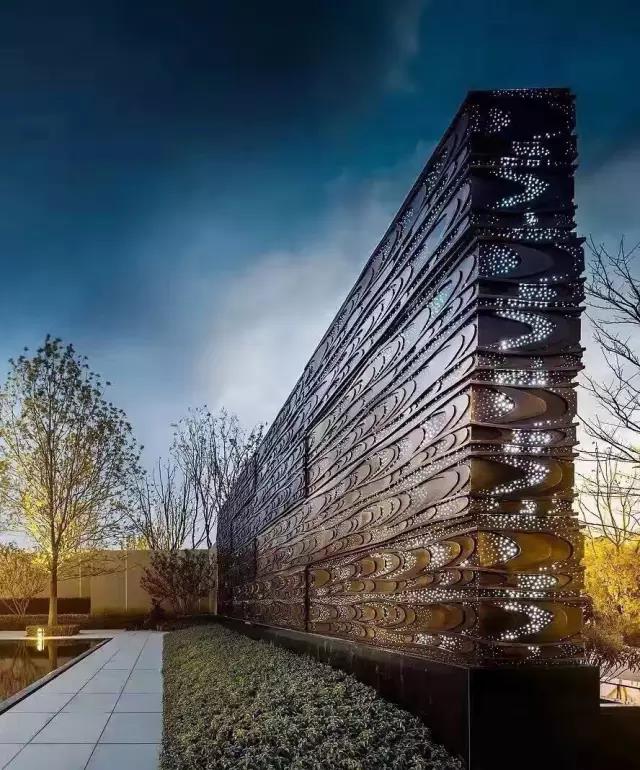 革故鼎新獲佳績 ,獨樹一幟引新潮