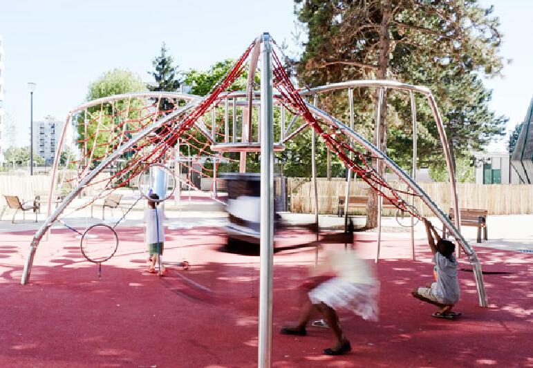 法國阿爾福維爾集團(tuán)社區(qū)線性公園