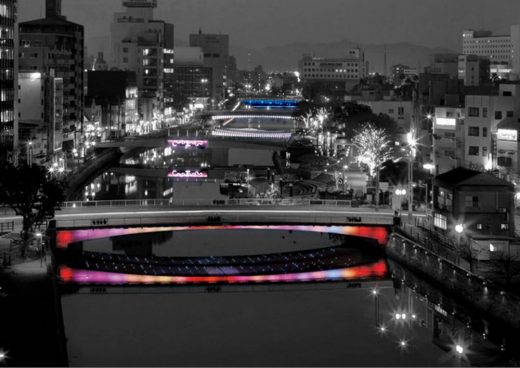 裝置藝術(shù):日本德島LED藝術(shù)節(jié)燈光瀑布