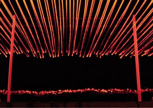 裝置藝術:日本德島LED藝術節燈光瀑布