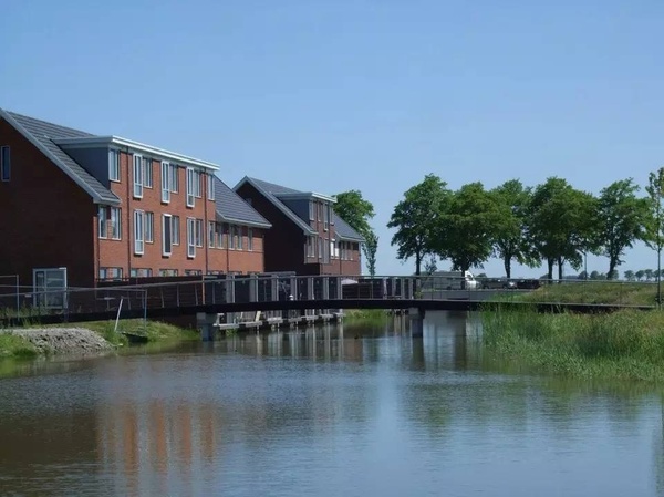 荷蘭小鎮的趣味開放空間