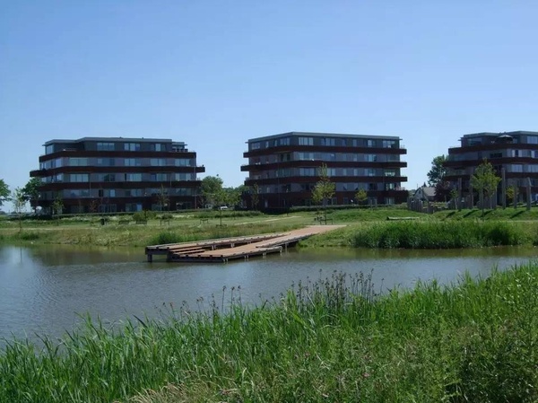 荷蘭小鎮(zhèn)的趣味開放空間