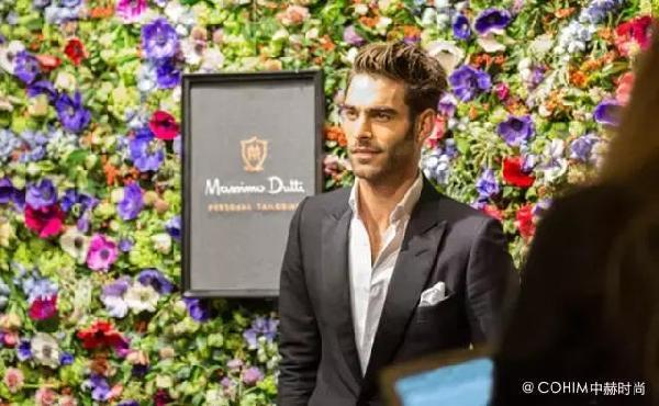 當(dāng)時(shí)尚開(kāi)始偏愛(ài)花藝……