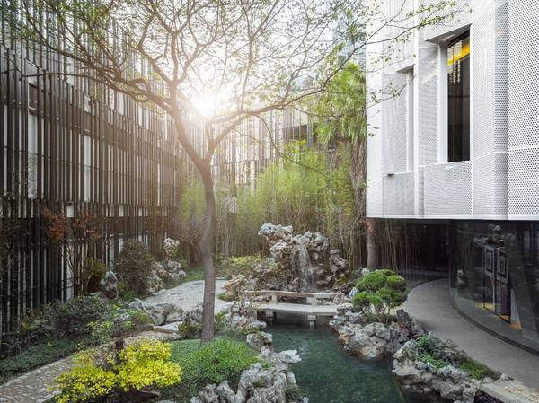 現(xiàn)代建筑與古典園林的結(jié)合