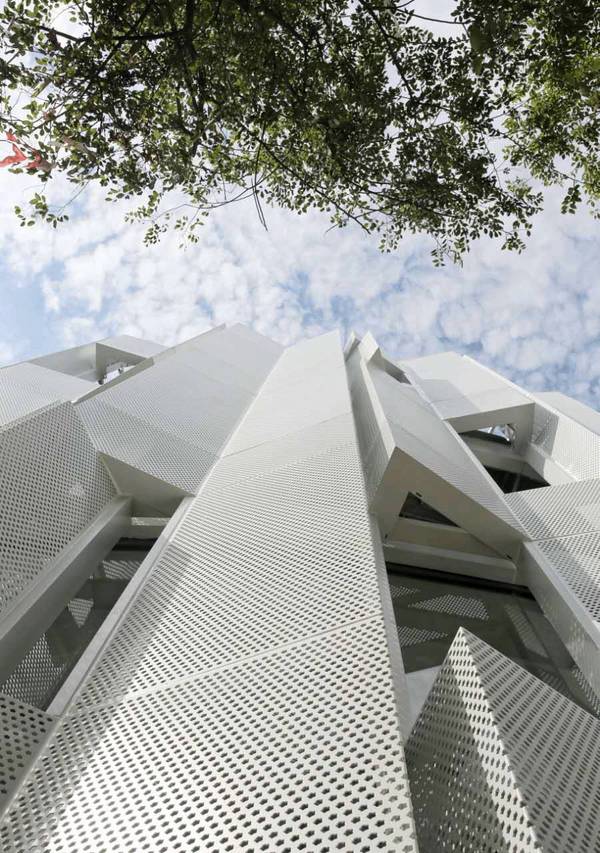 現(xiàn)代建筑與古典園林的結(jié)合