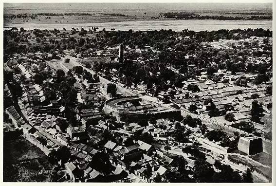 一個(gè)德國(guó)飛行員鏡頭下的中國(guó)1933—1936