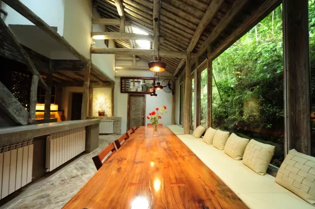 老屋改造，破敗房子變花園別墅