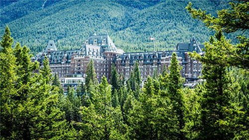 班芙國(guó)家公園堪稱世界一流的旅游目的地