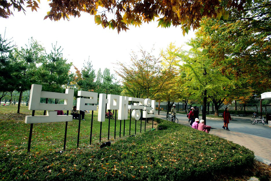 空軍學校的象征——波拉美公園