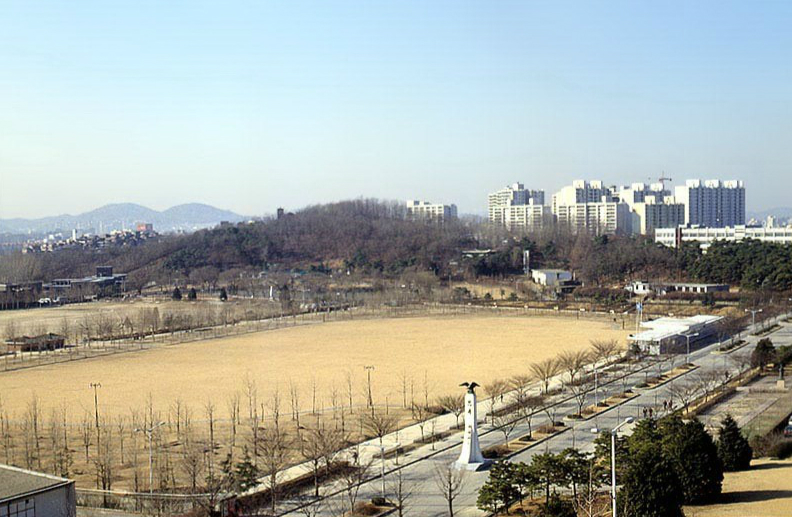 空軍學校的象征——波拉美公園