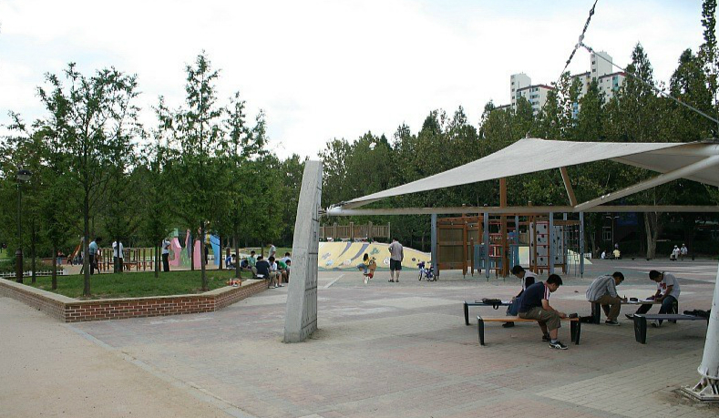 空軍學校的象征——波拉美公園