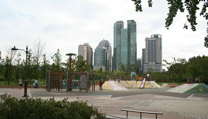 空軍學校的象征——波拉美公園