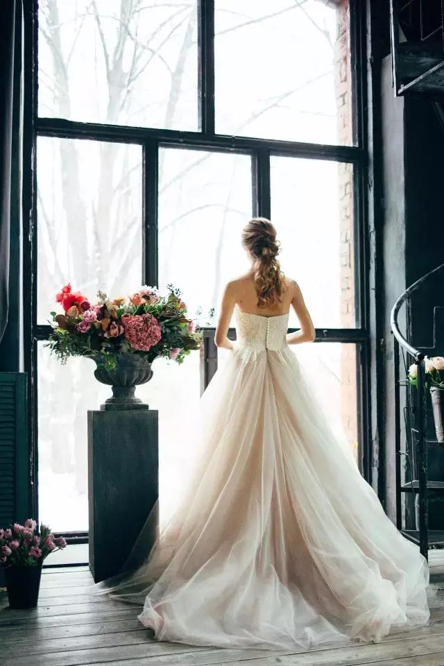 插花藝術：俄羅斯風情插花捧花（組圖）