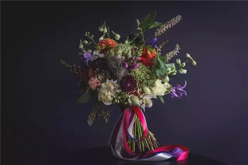 插花藝術：俄羅斯風情插花捧花（組圖）
