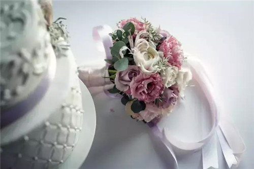 插花藝術：俄羅斯風情插花捧花（組圖）