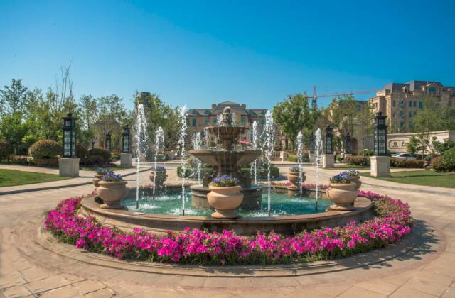 用流動藝術展現水滴之美