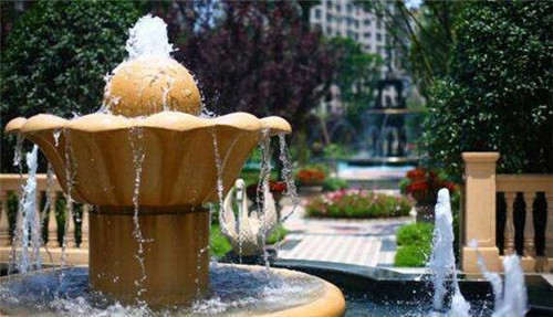 用流動藝術展現水滴之美