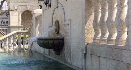 用流動藝術展現水滴之美