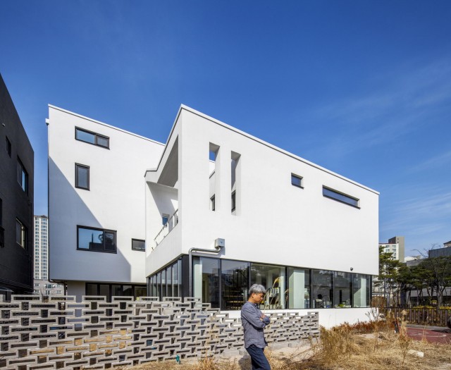 遠離城市喧囂的花園咖啡廳