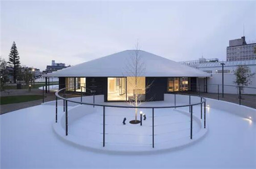 大型景觀作品——CoFuFun站前廣場