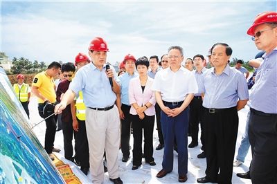 海南書記:建筑景觀要與自然生態(tài)融為一體