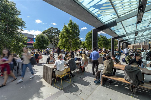 澳大利亞莫納什大學里充滿活力的開放空間