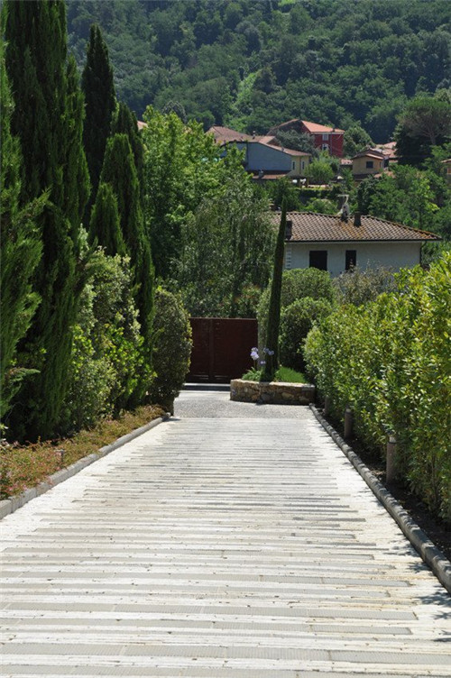 意大利奧托諾沃山上的私家花園