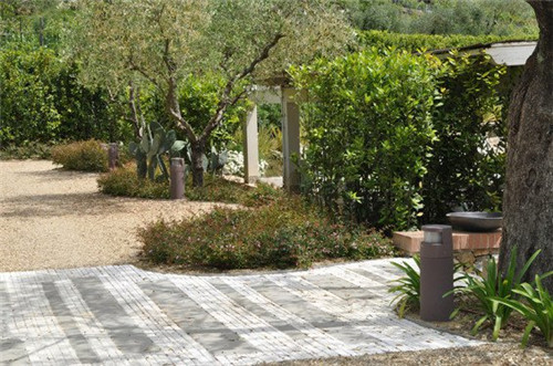 意大利奧托諾沃山上的私家花園