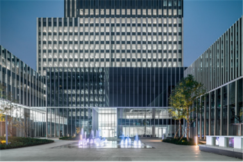 潘石屹張欣共同點亮SOHO天山廣場