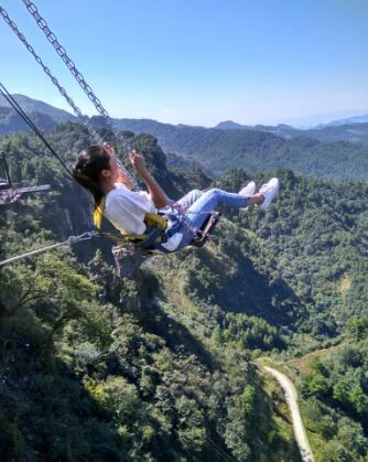 全國(guó)高空刺激項(xiàng)目最多的主題公園在重慶