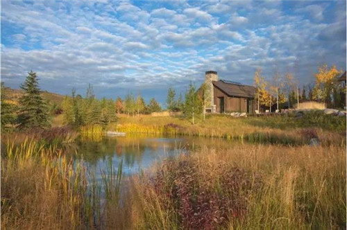 垃圾堆改造的住宅院落獲得國際設計大獎