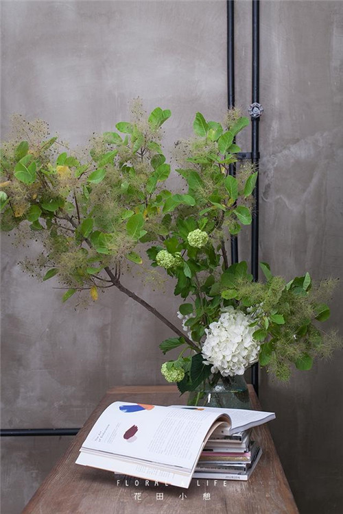 插花技巧為炎炎夏日帶來一絲清涼