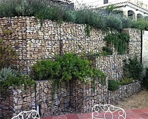 坡地庭院,別具一格的美