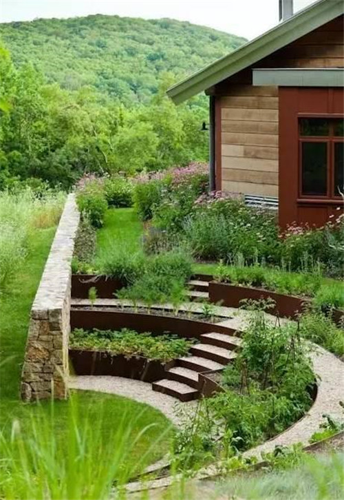 坡地庭院,別具一格的美