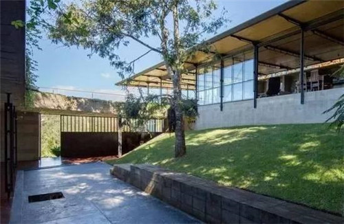 坡地庭院,別具一格的美