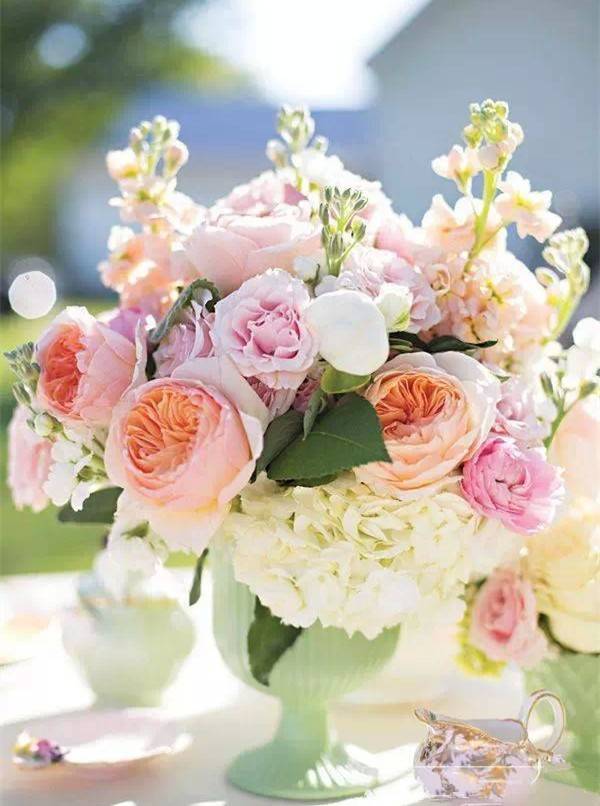 DIY插花把生活點(diǎn)綴得那么美