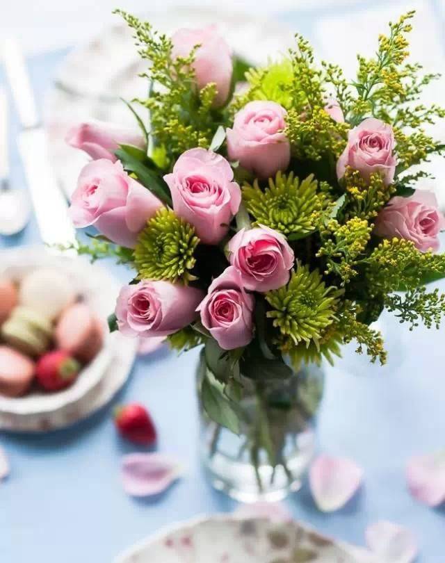 DIY插花把生活點(diǎn)綴得那么美