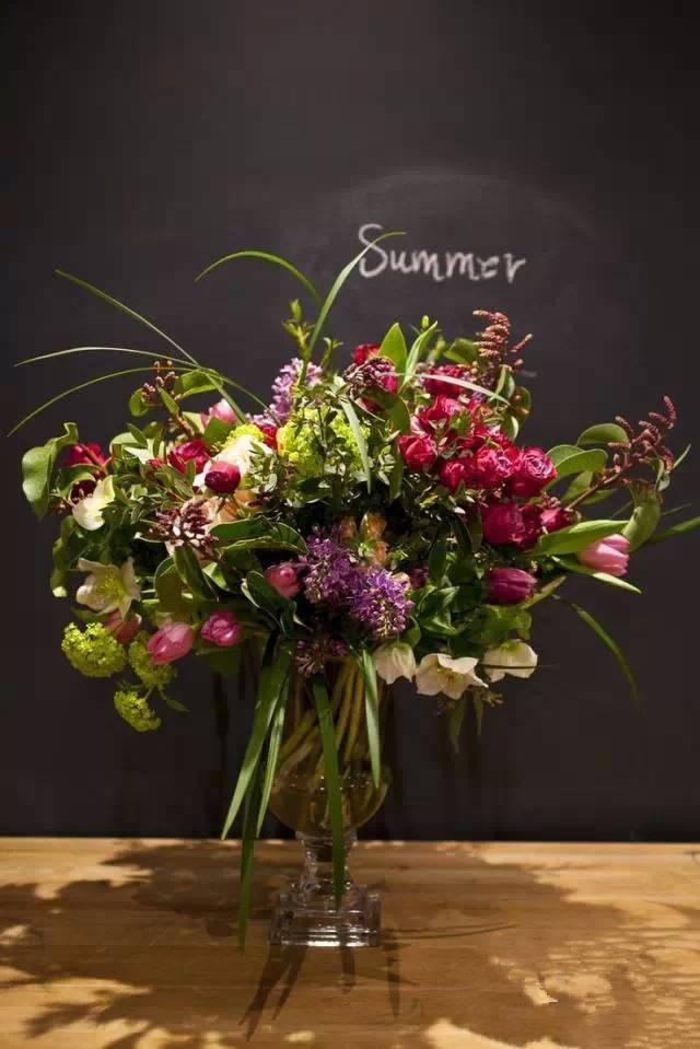 DIY插花把生活點(diǎn)綴得那么美