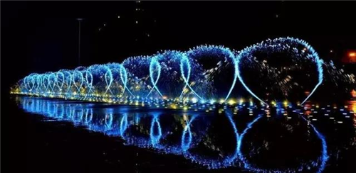 后官湖濕地公園里世界頂級的燈光音樂噴泉