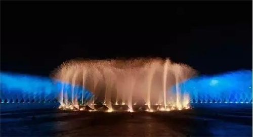 后官湖濕地公園里世界頂級的燈光音樂噴泉
