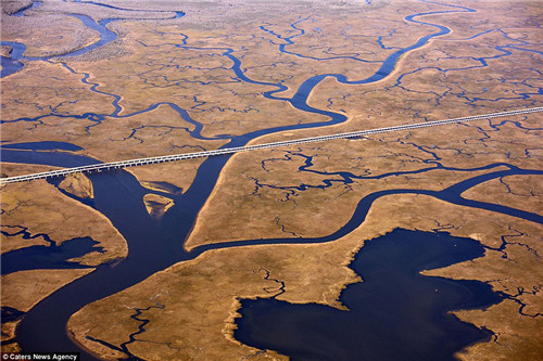 萬(wàn)米高空航拍世界各地最壯觀大橋(組圖)
