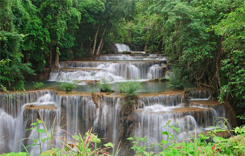 園林景觀設(shè)計(jì)中那些動靜結(jié)合的水景