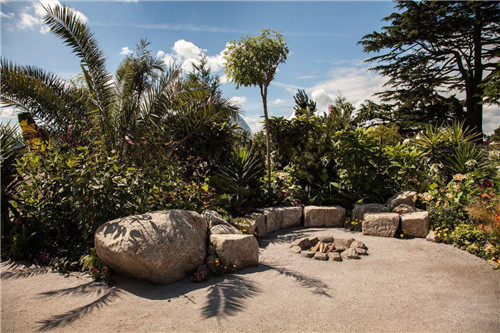 獨棟別墅庭院景觀設計，長凳的合理布局