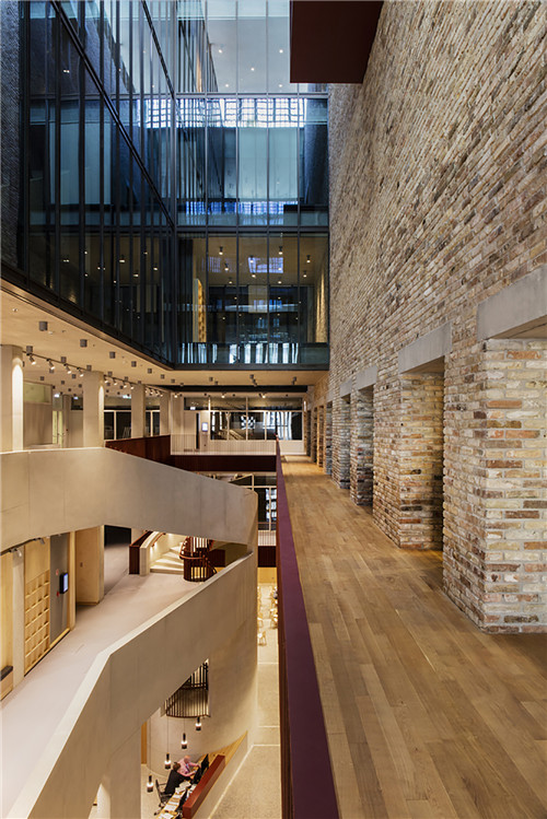 中歐大學第一期設計