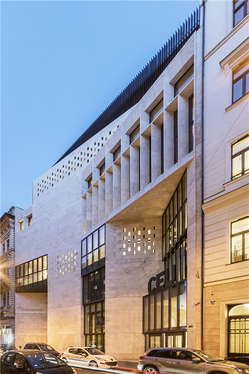 中歐大學第一期設計