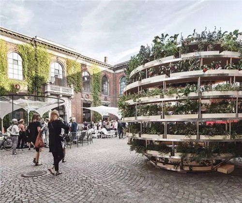 直徑2.5m的球，號稱可以移動的花園