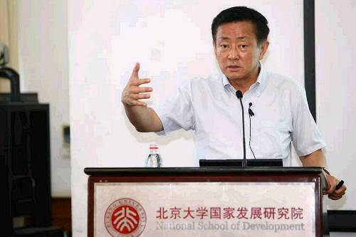 樊綱:糾正“城鎮(zhèn)化”偏差