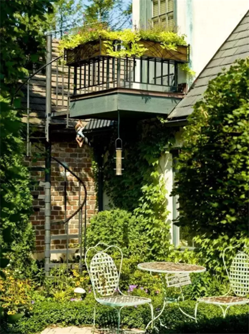 露臺(tái)花園景觀如何設(shè)計(jì)?